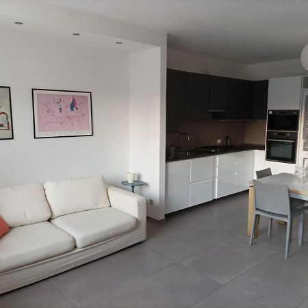 Apartamento Caky'S House Desenzano del Garda Exterior foto