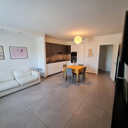 Apartamento Caky'S House Desenzano del Garda Exterior foto