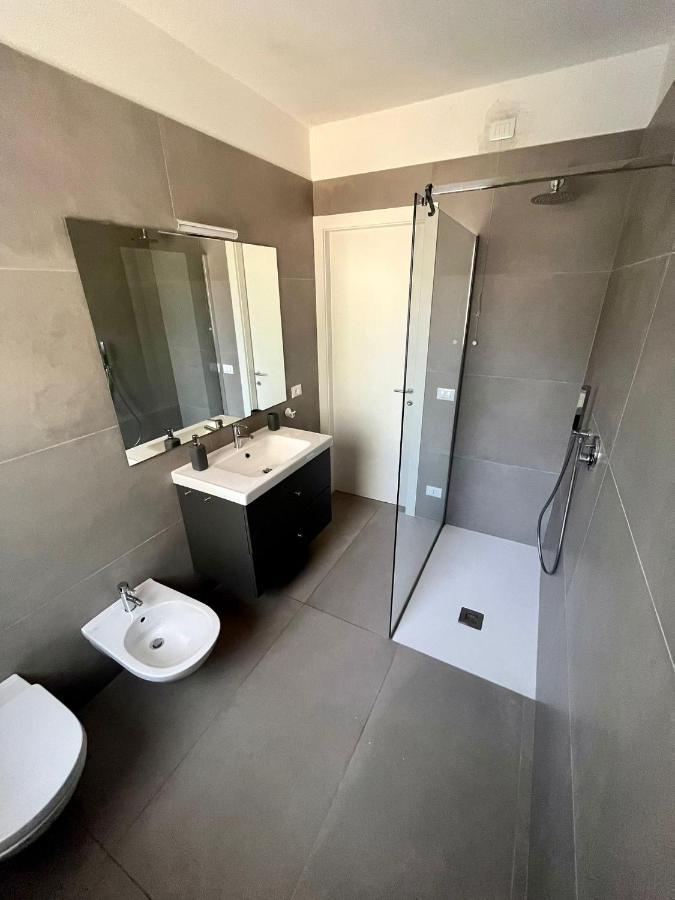 Apartamento Caky'S House Desenzano del Garda Exterior foto
